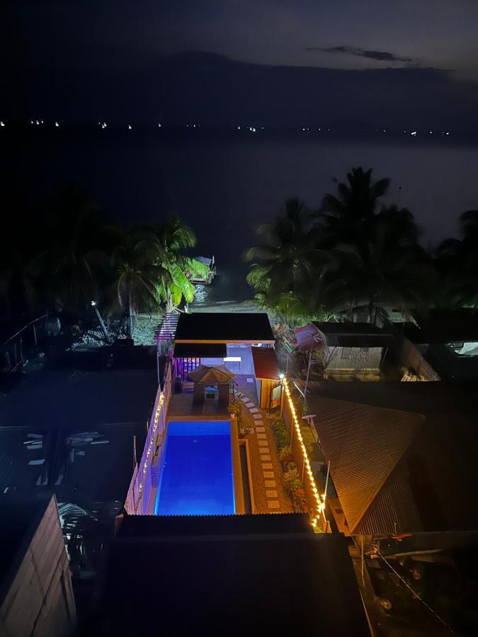 D Villa Nueva'S Beach House Lobo Exterior photo