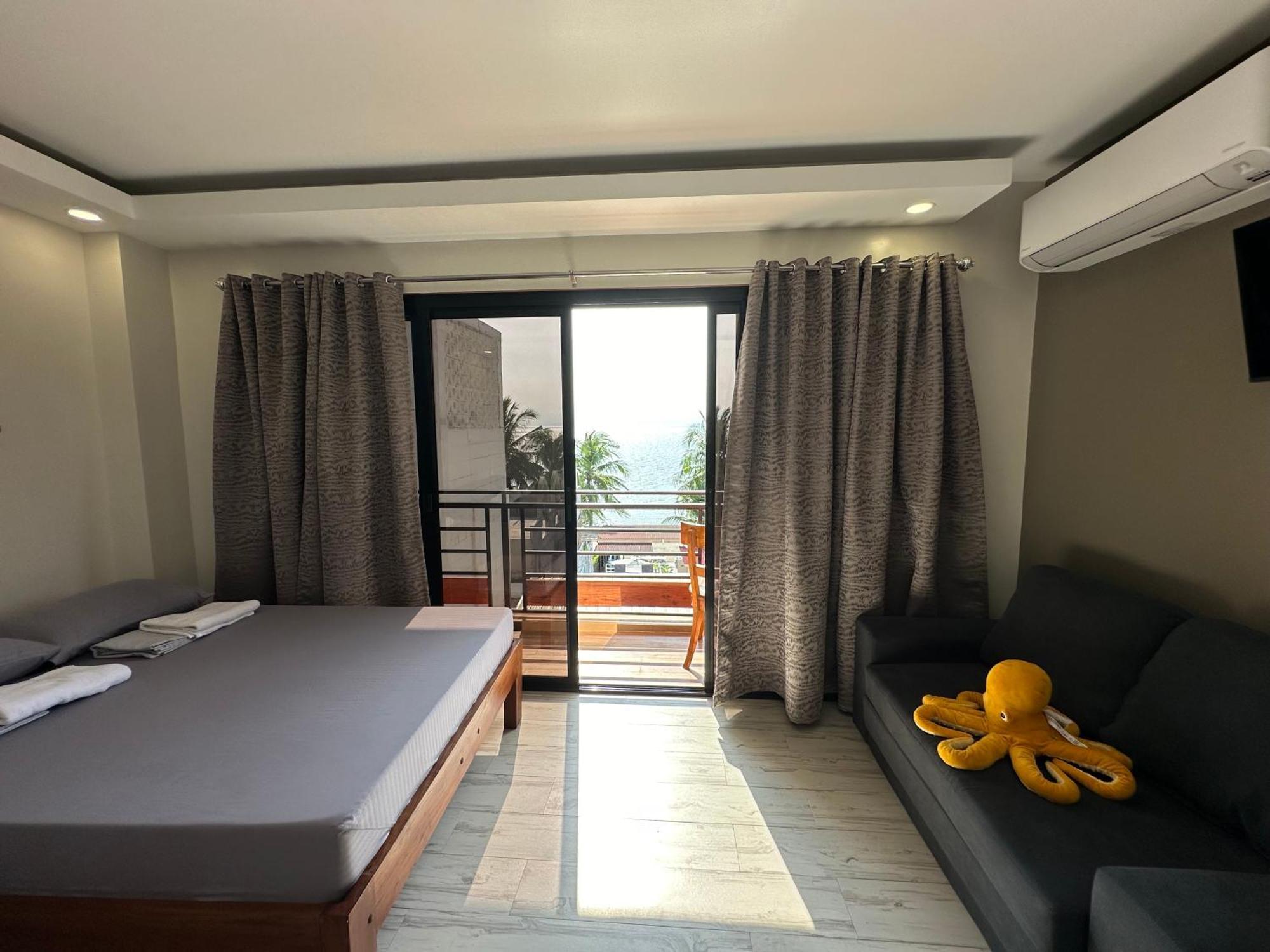 D Villa Nueva'S Beach House Lobo Exterior photo